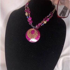 Ruby Road gold with burgundy And gold desk with gold beads and wine beads $25